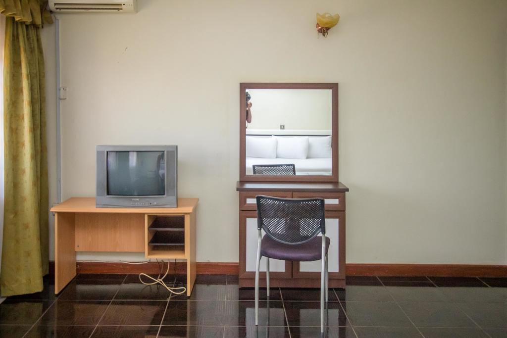Alfa Hotel Munyonyo Kampala Kültér fotó