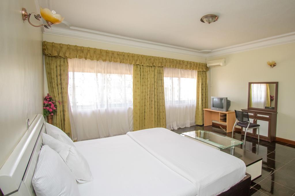 Alfa Hotel Munyonyo Kampala Kültér fotó
