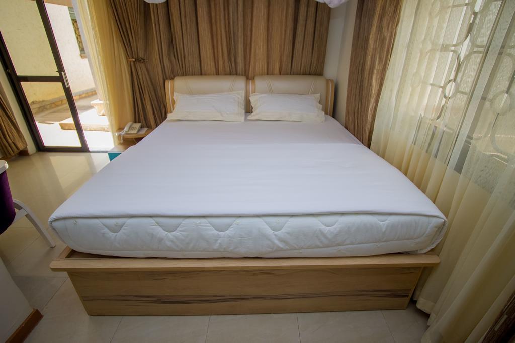 Alfa Hotel Munyonyo Kampala Kültér fotó